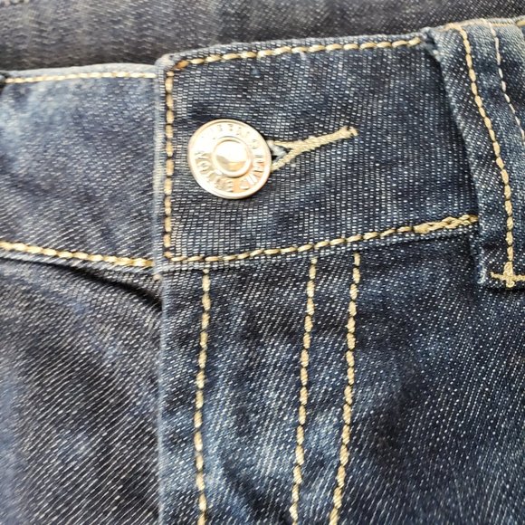 Buffalo Jackson Mid Rise Bermuda Denim Shorts size 30 32 Acid Wash Distressed - Picture 3 of 9